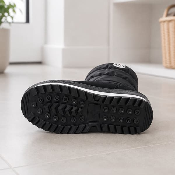Comfortable and practical winter boots for children with zipper