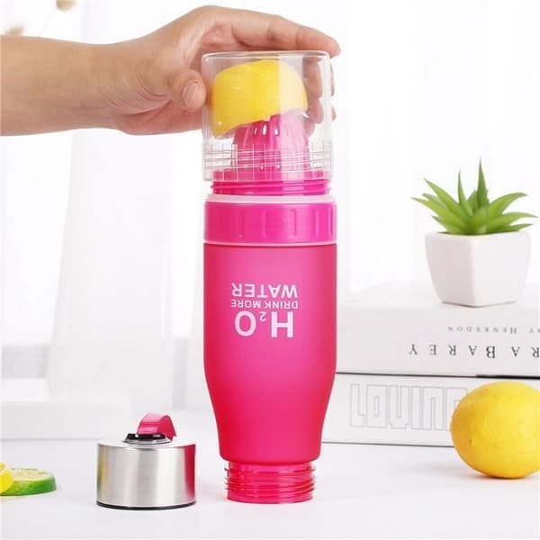 Isolerad flaska - Typ Röd - 650ml - Infuser - Plast - Unisex