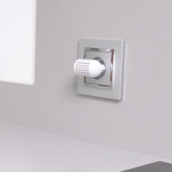 3 kpl Ultraäänikärpässavustinta LED-valolla