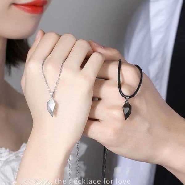 Collier - YWEI - 2 delar - Silver - Minimalistisk - Magnetiska älskare