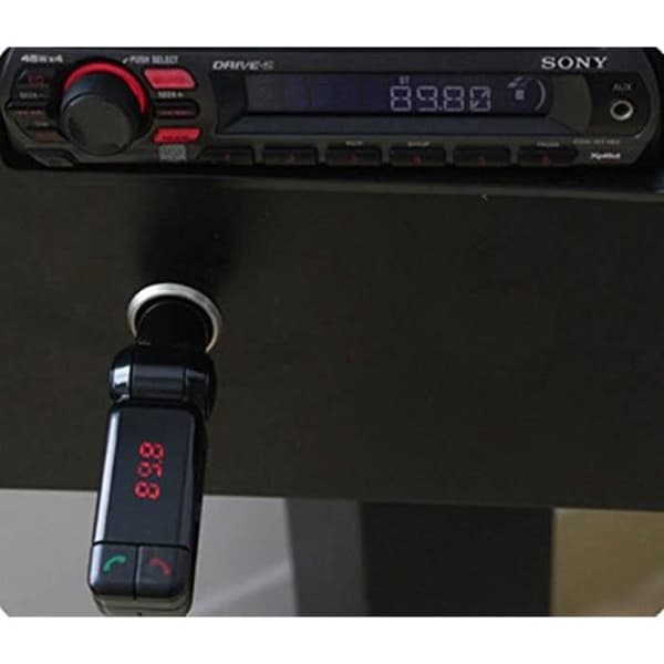 BC06 Multi-Use FM Sender Bil Bluetooth MP3 Læser 2 USB Porte 3,5mm Stik Telefon Knapp