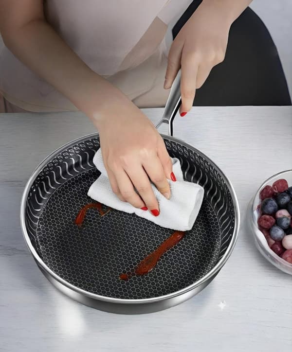 Non-stick stegepande i rustfrit stål, bikageformet, Ø28 cm induktion