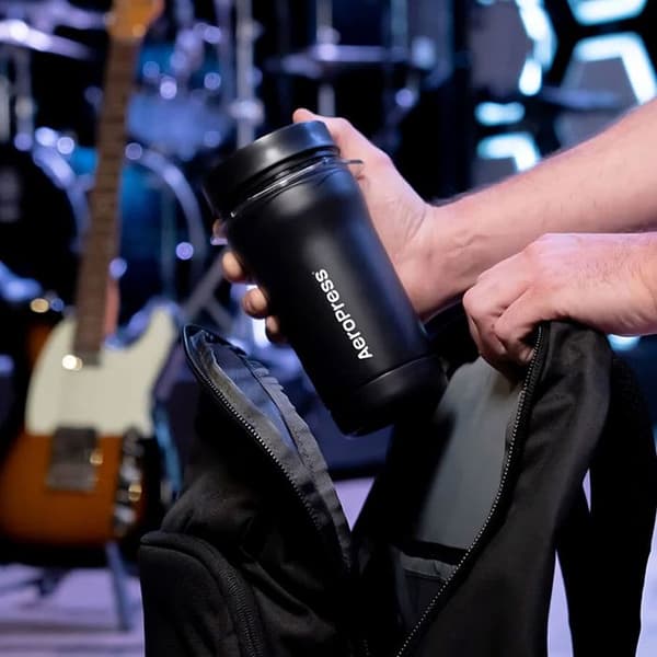 AeroPress Go Plus Rejsecafeteria – Sort