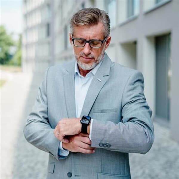 Smart klocka - LAMAX - BCool 2 Plus - Svart - Hälsokontroll - Batteritid 7 dagar