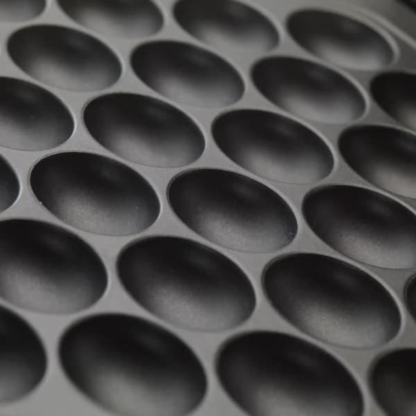 Trebs Bubble Waffle Maker 800W Silver