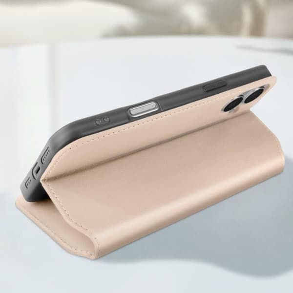 Etui för iPhone 16 med fällbart kortfack och videostöd i guld.