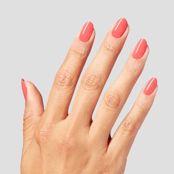 OPI Nail Lacquer Bubblegum Goth 15ml
