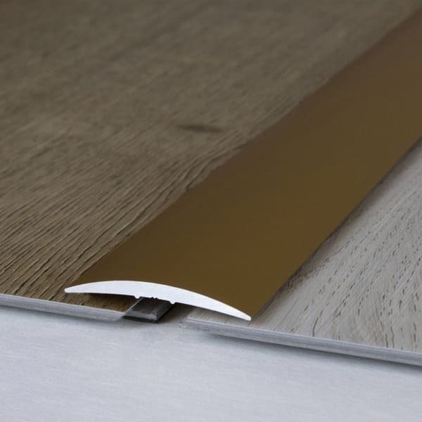 Tröskelstänger 37 mm typ 07 anodiserat aluminium