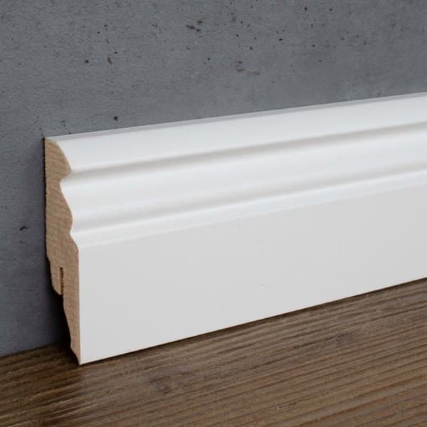 PROVISTON Vit plint 16 x 58 x 2500 mm MDF Hamburgerprofil Plint