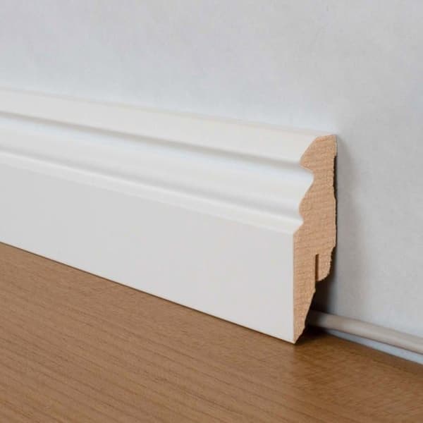 PROVISTON Vit plint 16 x 58 x 2500 mm MDF Hamburgerprofil Plint