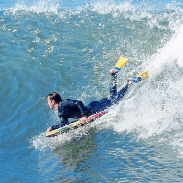 33–41 tommer bodyboard med EPS-kerne og håndledssnor