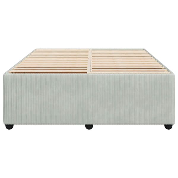 vidaXL Sängram utan madrass ljusgrå 140x200 cm sammet