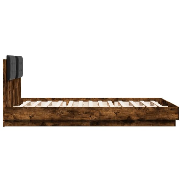 vidaXL Sengeramme med hodegavl og LED-lys røkt eik 140x200 cm
