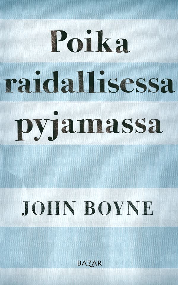 Poika raidallisessa pyjamassa