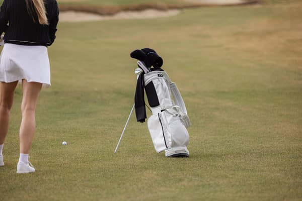 Golfbag Bärbag – Rover Stand Bag Bone – Stilren – Premium
