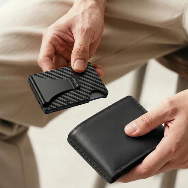 Tech-Protect Korthållare Thorn RFID - Carbon Svart