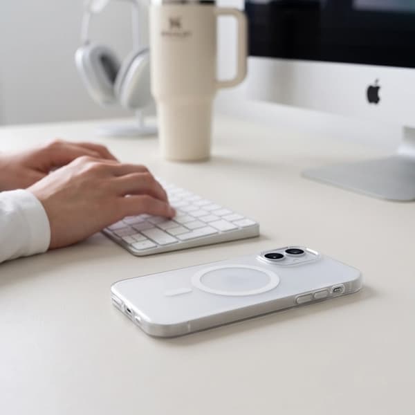 Tech-Protect Mobilcover Til iPhone 17 Magsafe Magzero - Mat Hvid