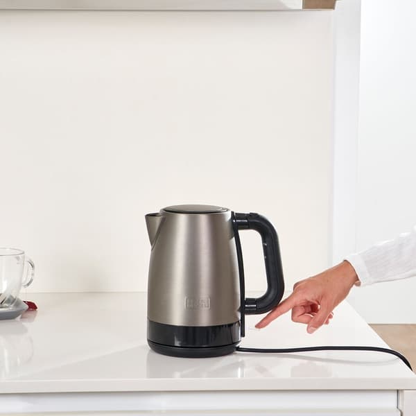 BLACK+DECK Elkedel 2200W 1.7L Børstet rustfrit stål