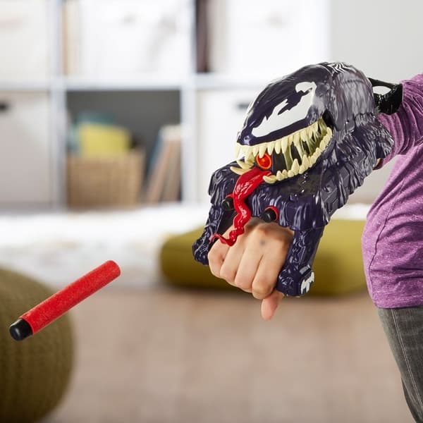 MARVEL Spider-Man Venom Strike Blaster