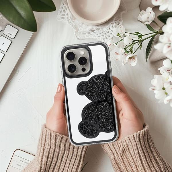 Telefontaske til iPhone 15 Pro Bamse - Sort