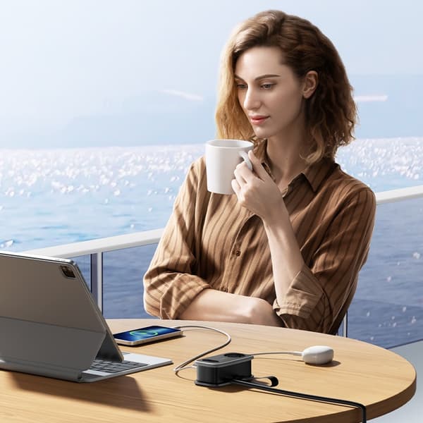 Orico 5in1 jatkojohto 15.5W 2xUSB-A 1xUSB-C 2xAC APP - Musta