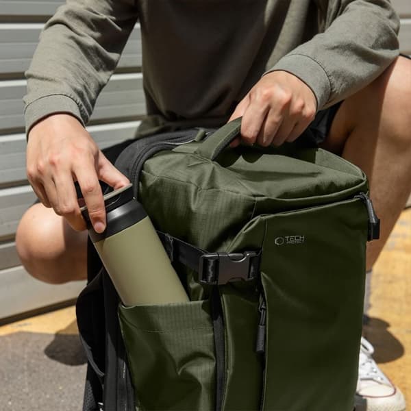 Tech-Protect Resväskor 24L 40x30x20 Defender S70 - Military Grön