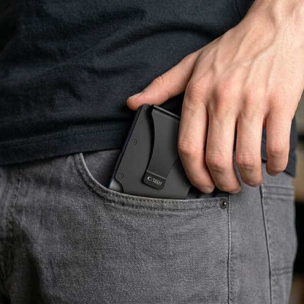 Tech-Protect Korttikotelo Thorn RFID - Musta
