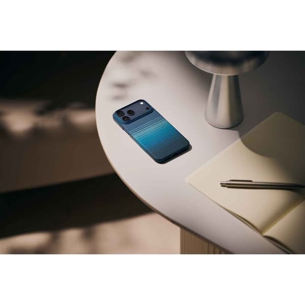 Pitaka Edge MagSafe Cover iPhone 17 Pro Max Moonrise