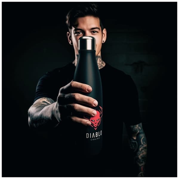 Diablo Chairs Eristetty pullo 500ml - Musta