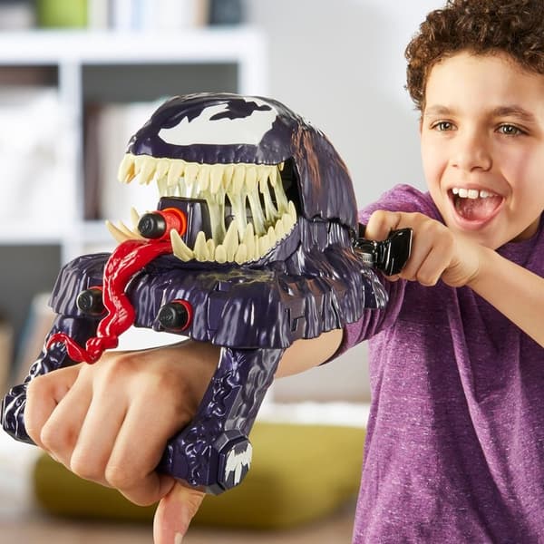 MARVEL Spider-Man Venomversus Venom Strike Blaster