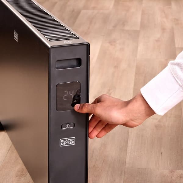 BLACK+DECK Konvektorilämmitin 2000W Digitaalinen Musta