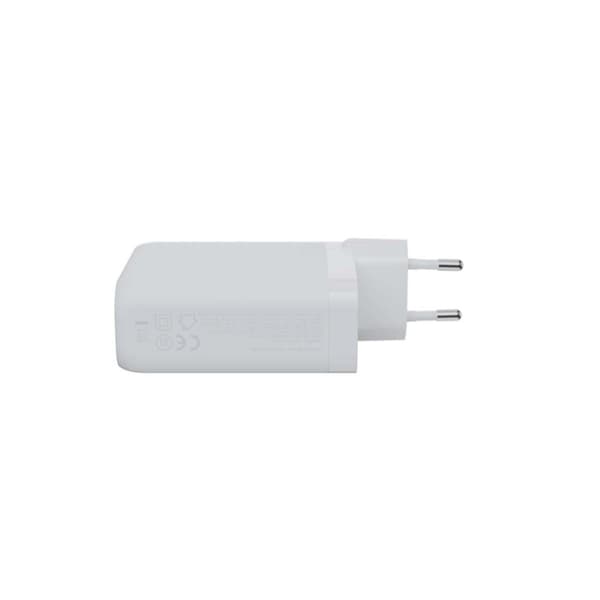 Xtorm 140W GaN2 Ultra Hemladdare 3xUSB-C/USB-A Vit