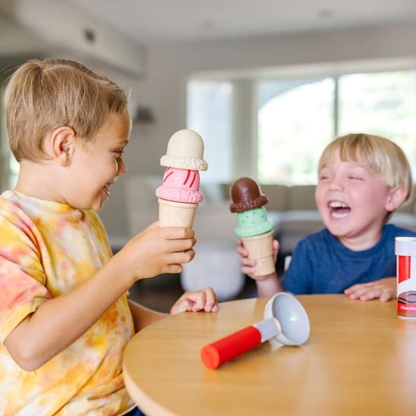 MND Leksak Scoop & Stack Ice Cream Cone Playset