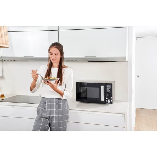 BLACK+DECKER Mikrobølgeovn Digital 23L 900W Sort