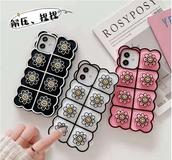 Smiley Flower Pop it Fidget -kuori iPhone 11:lle - Musta