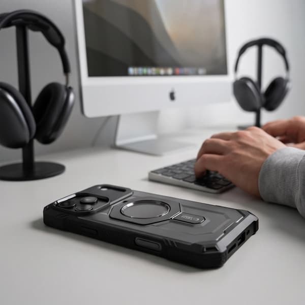 Tech-Protect Mobilcover Til iPhone 17 Pro/18 Pro Magsafe Magforce - Sort