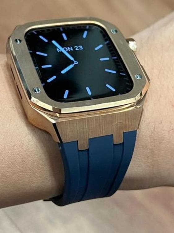 Apple Watch 7/8/9 (45mm) Luksusrem Armor Rustfrit Stål - Rosaguld/Grå