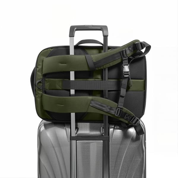 Tech-Protect Resväskor 24L 40x30x20 Defender S70 - Military Grön