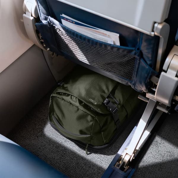Tech-Protect Resväskor 24L 40x30x20 Defender S70 - Military Grön