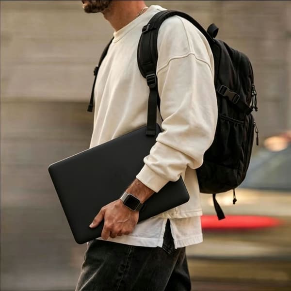 Tech-Protect Skal För Macbook Air 15 Softshell - Matte Svart