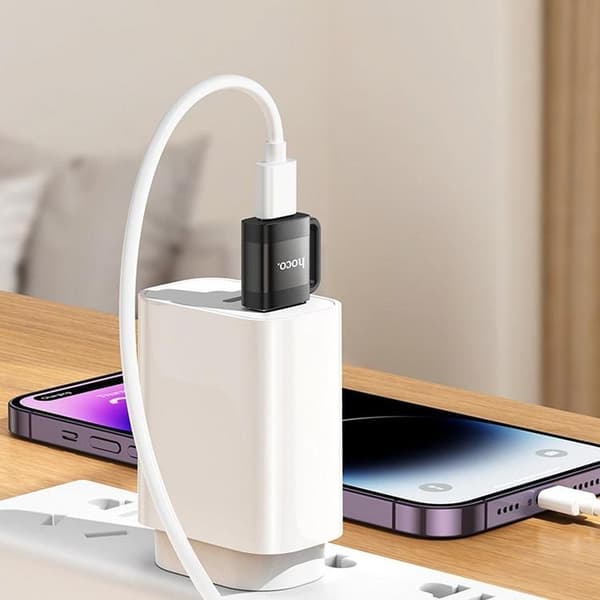Hoco-sovitin OTG USB-A–USB-C 3A UA31D - Musta