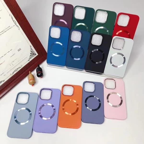 BOOM iPhone 14 Plus Etui Magsafe Flydende Silikone - Grøn