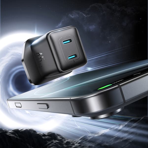 Joyroom Hurtigoplader 2x USB-C 45W UK - Sort
