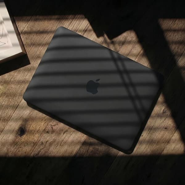 Tech-Protect Kotelo Macbook Pro 16 Soft Shell - Musta