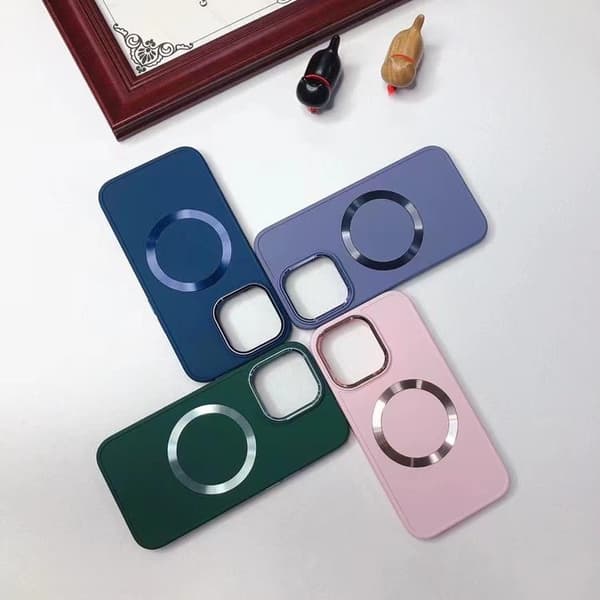 BOOM iPhone 14 Plus Etui Magsafe Flydende Silikone - Grøn