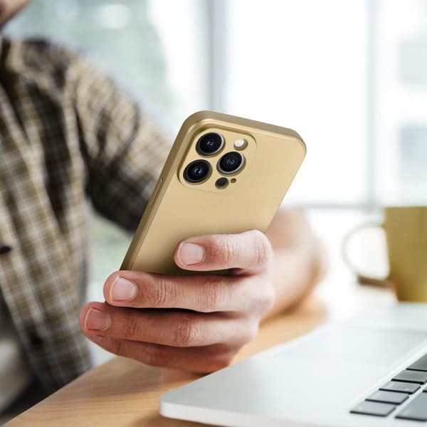 Telefontaske til iPhone 16e Metallic - Guld
