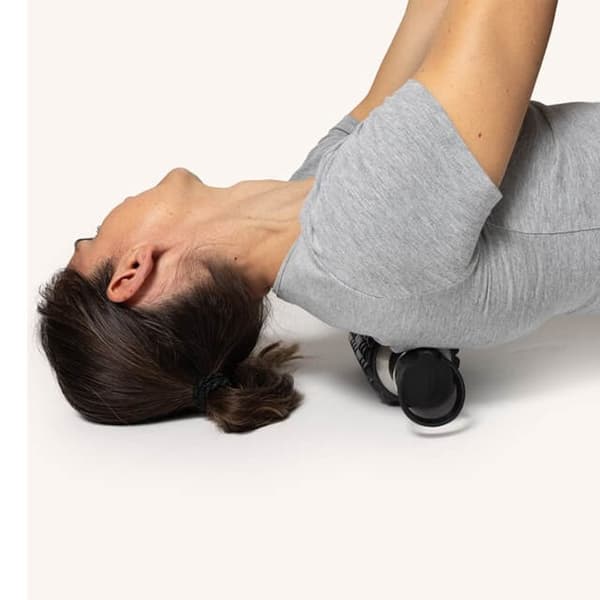 SWEPOSTURE WaveWell 2in1 -vesipullo ja foamroller
