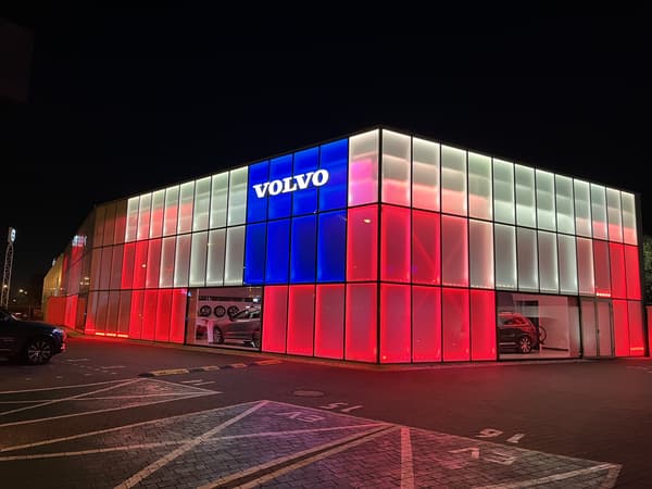 VOLVO XC60 XC70 OE batteridæksel