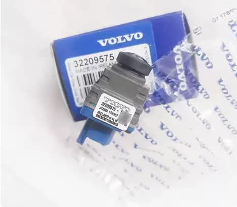 VOLVO OE pysäköintikamera