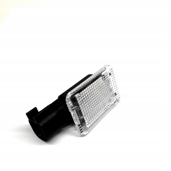 VOLVO C30 C70 S40 V50 OE lampe til kabinebelysning